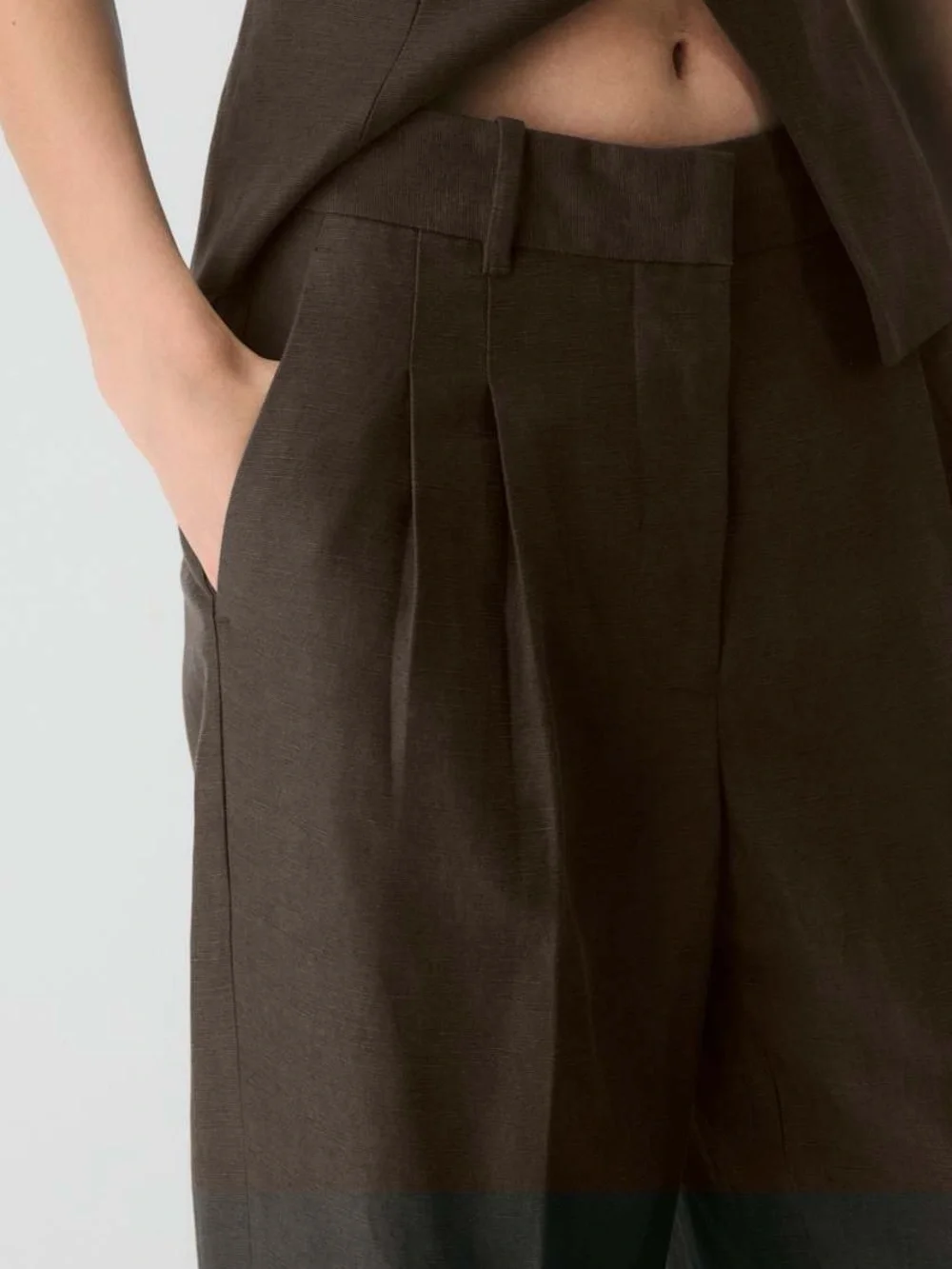 Aritzia The Effortless Pant Cruise Linen Brown